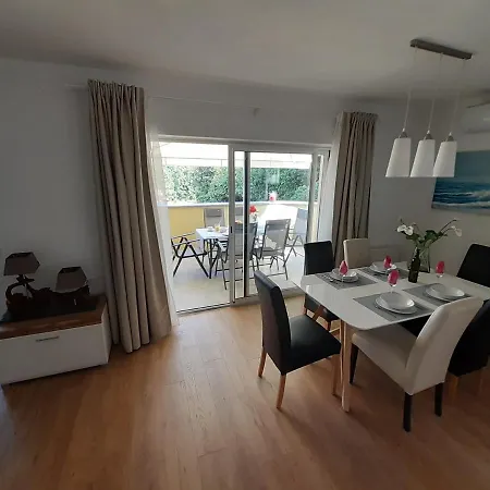 Ela Apartment