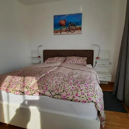 Ela Apartment